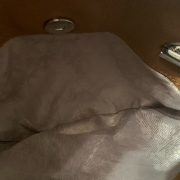 Michael Michael Kors ASTOR LARGE SATCHEL - Picture 14 of 14